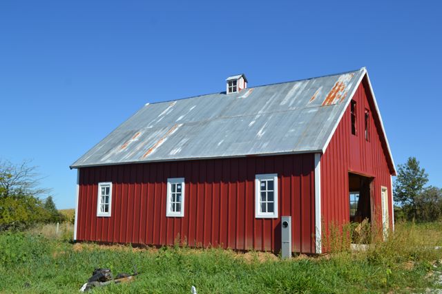 Tailoring Barn Windows and Doors to Your Needs